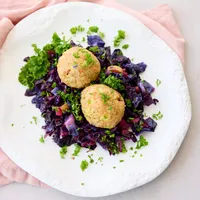 Foto von Kartoffelknödel mit Linsen-Pilz-Fülle